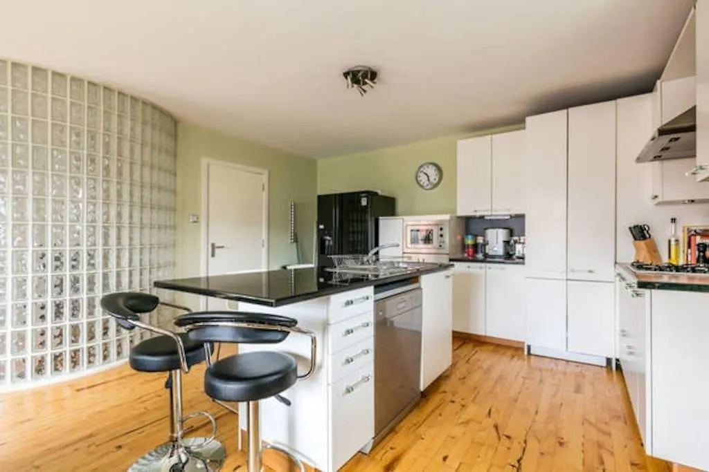 Two Bedroom City Centre Apartment Belfast