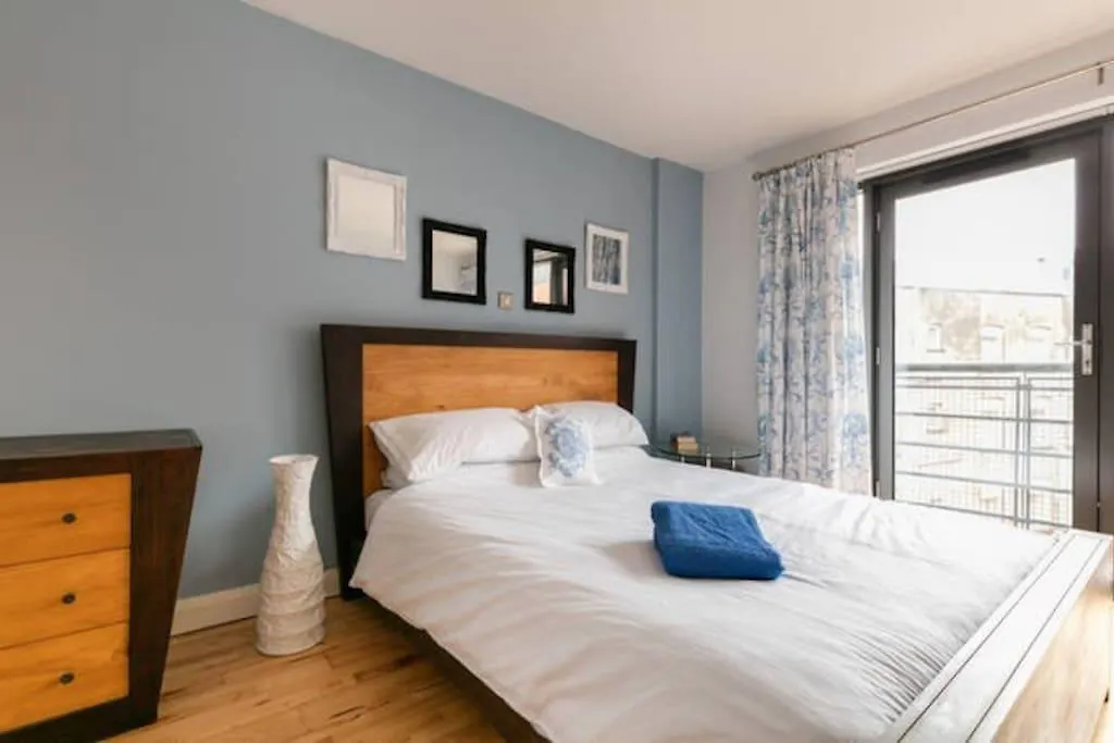 Two Bedroom City Centre Apartment Belfast