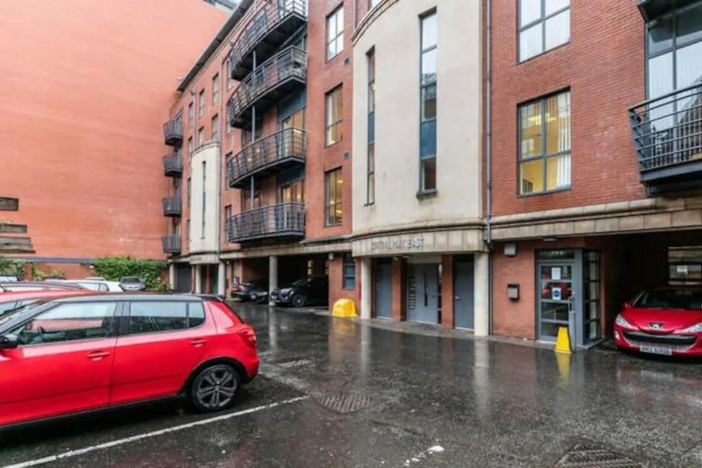 Two Bedroom City Centre Apartment Belfast